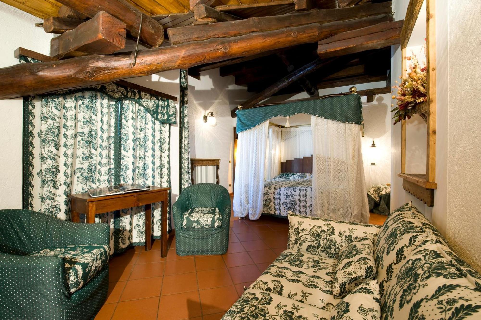 Hotel Milleluci Аоста Екстериор снимка